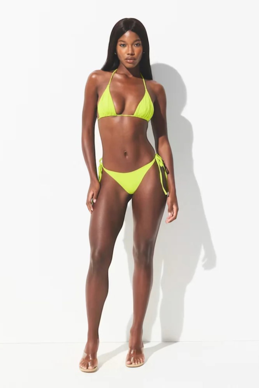 תמונת כל הלוק של TRIANGLE TOP